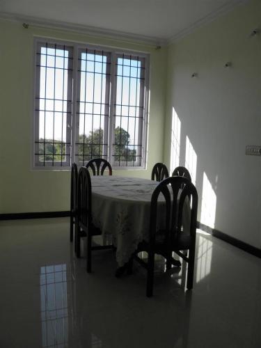 Мадикери: Chirpy Haven