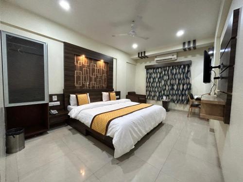 Вапи: Hotel Orange