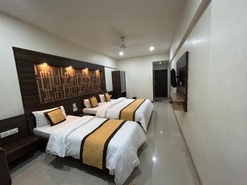 Вапи: Hotel Orange