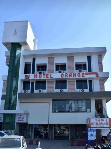 Вапи: Hotel Orange