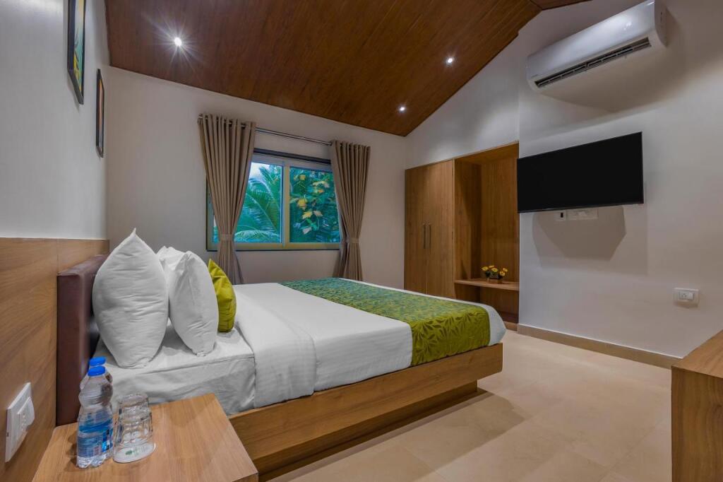 Калангут: TreeHouse MARS Beach Cottages