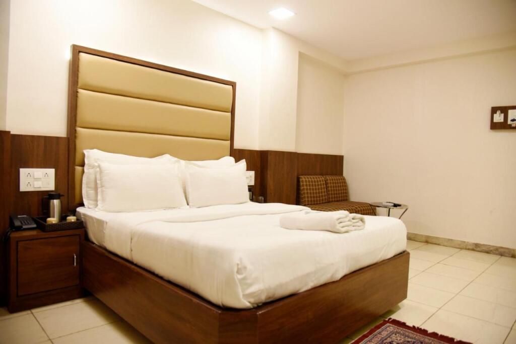 Игатпури: Hotel Sai Yatri