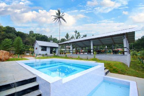 Султан-Батери: Le Eden Resort