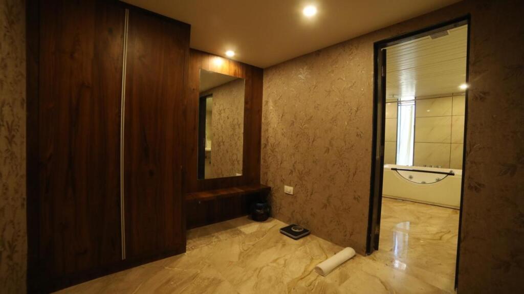 Сомнатх: Regenta Central Somnath