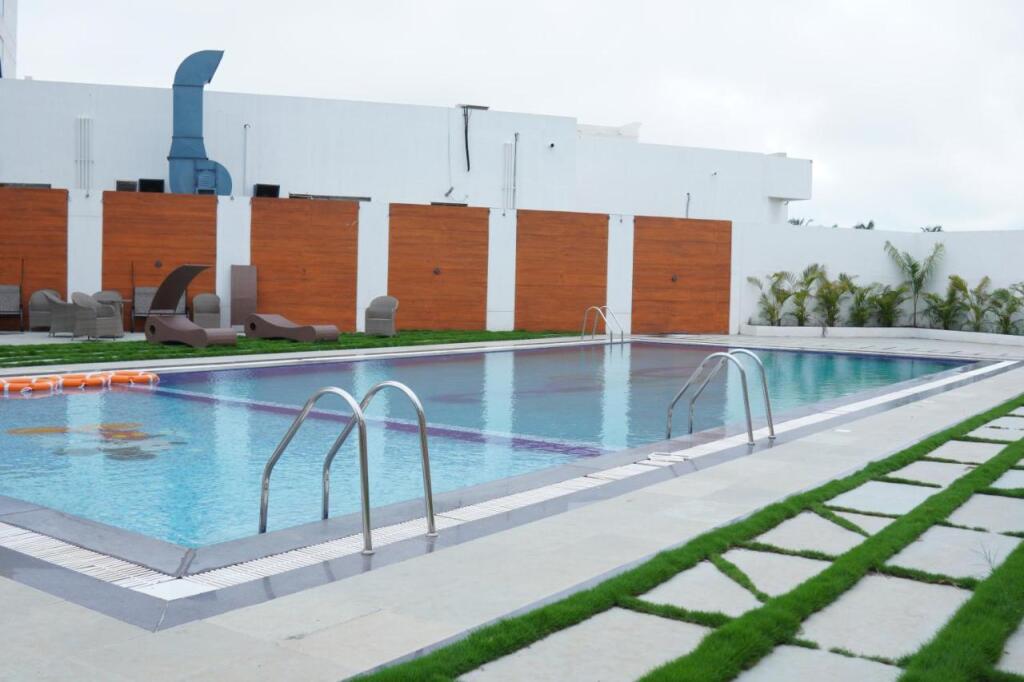 Сомнатх: Regenta Central Somnath
