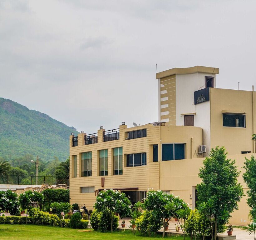 Джамшедпур: Hotel Golden Leaf Resort