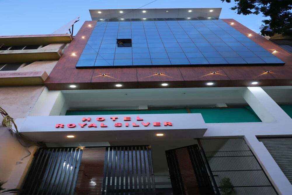 Раджкот: Hotel Royal Silver