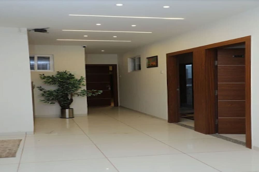 Раджкот: Hotel Royal Silver