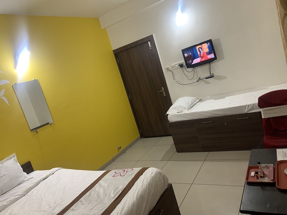 Нагпур: Hotel JK Lions - Koradi, Nagpur
