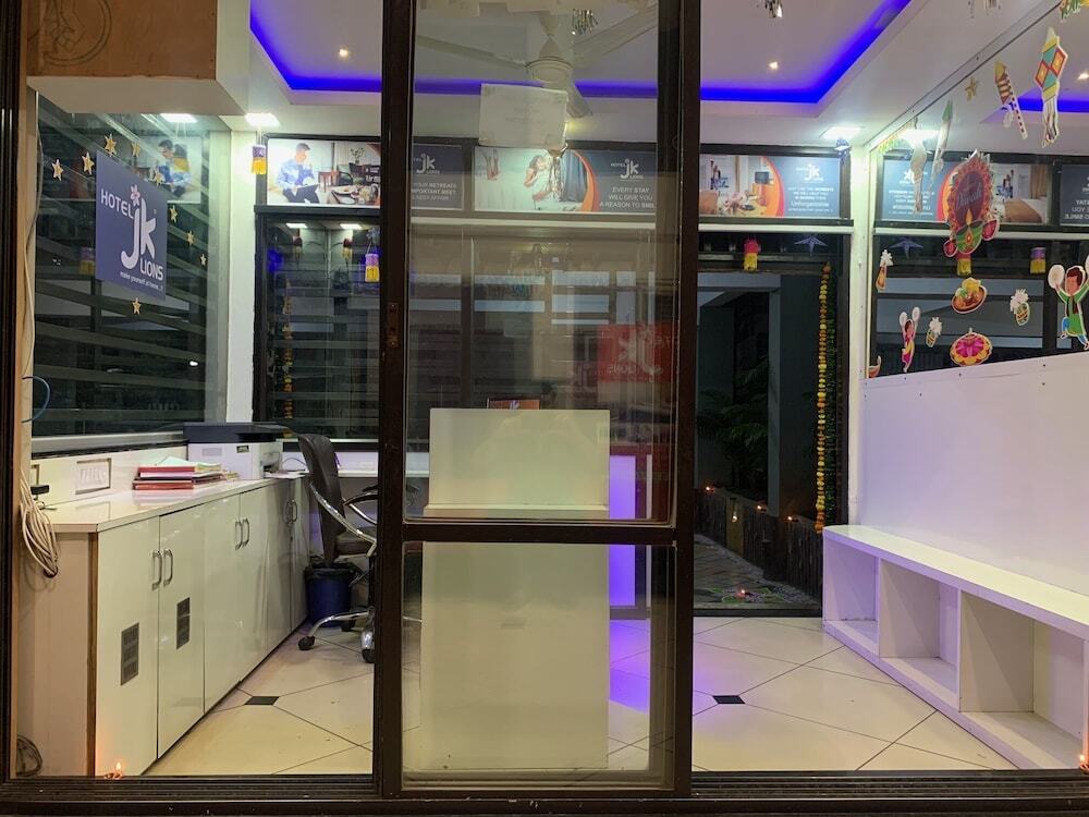 Нагпур: Hotel JK Lions - Koradi, Nagpur