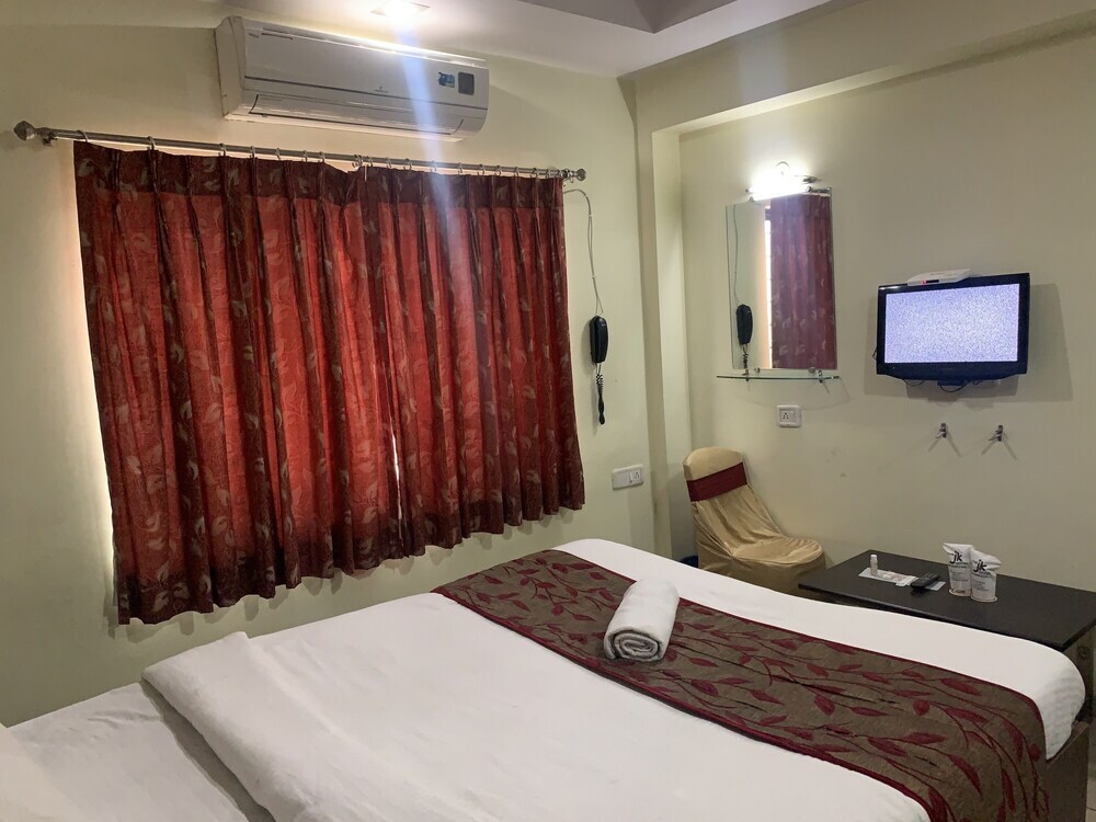 Нагпур: Hotel JK Lions - Koradi, Nagpur