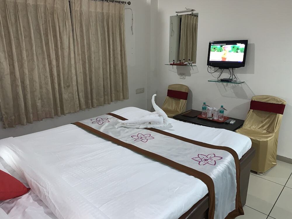 Нагпур: Hotel JK Lions - Koradi, Nagpur