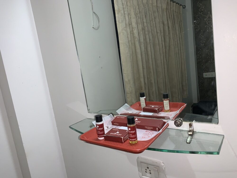 Нагпур: Hotel JK Lions - Koradi, Nagpur