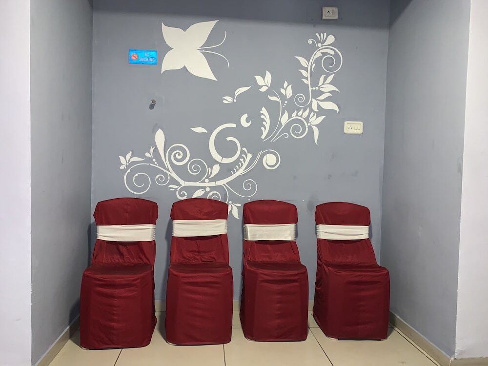 Нагпур: Hotel JK Lions - Koradi, Nagpur