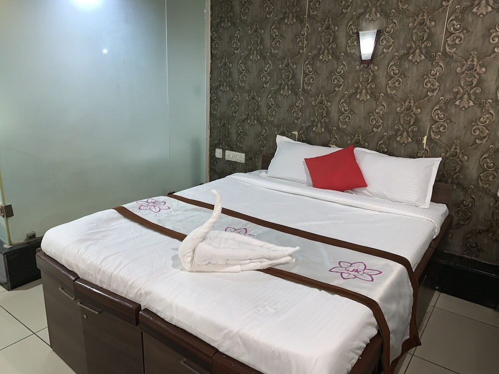 Нагпур: Hotel JK Lions - Koradi, Nagpur