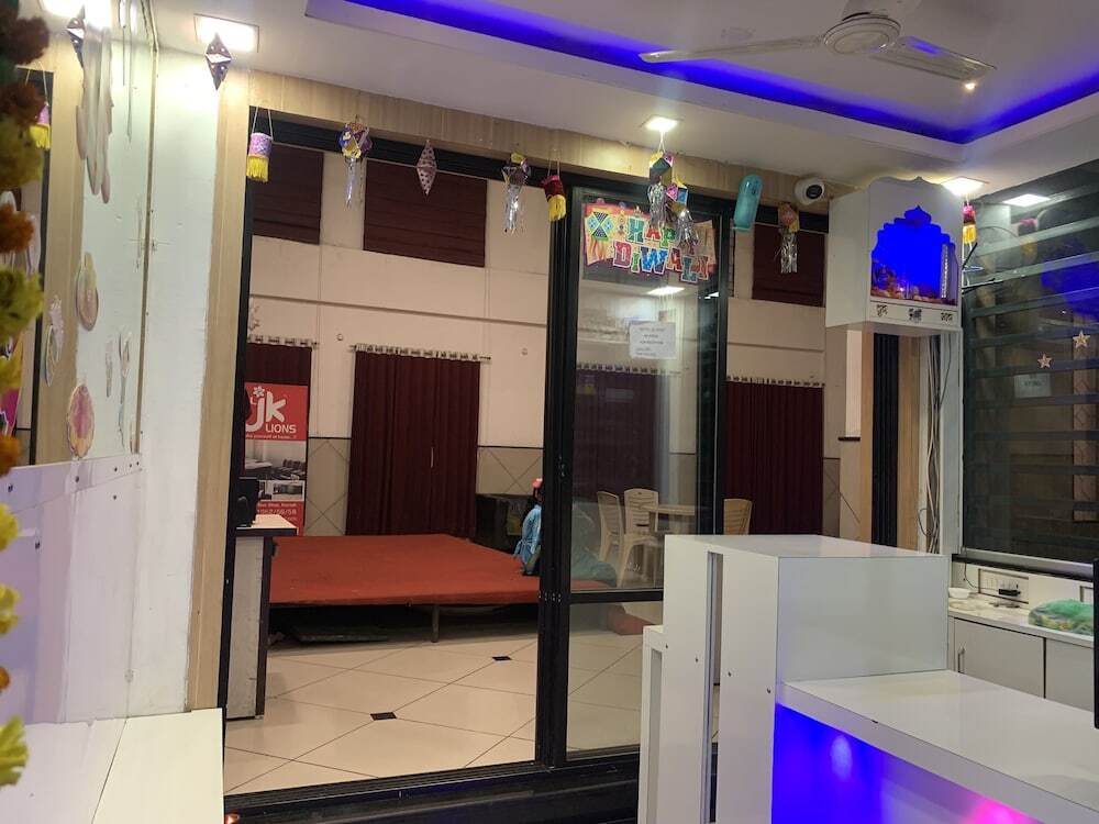 Нагпур: Hotel JK Lions - Koradi, Nagpur