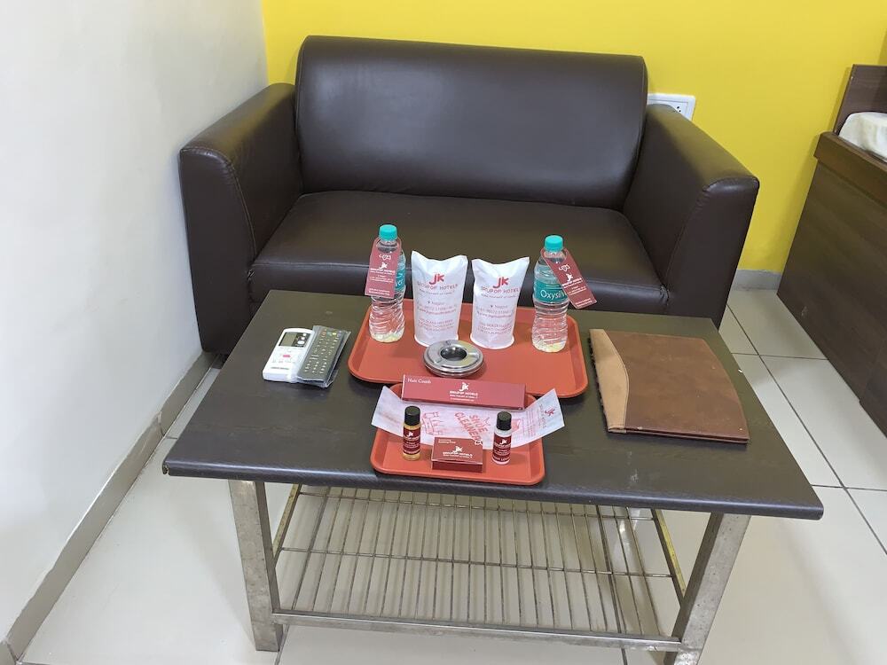Нагпур: Hotel JK Lions - Koradi, Nagpur
