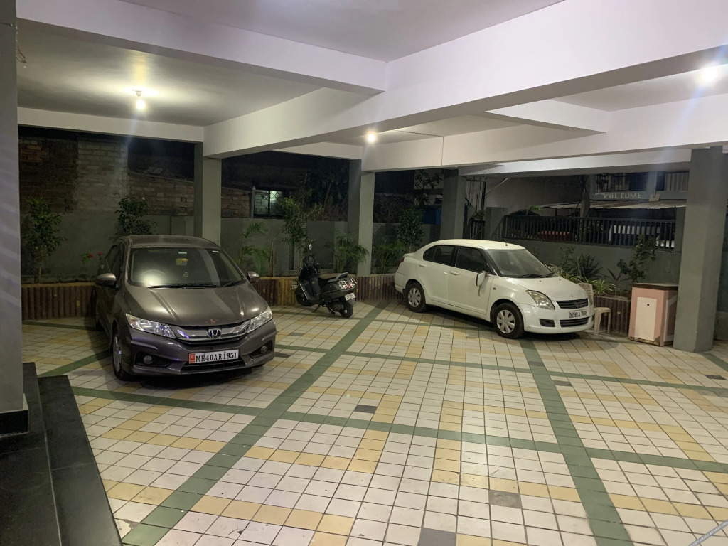 Нагпур: Hotel JK Lions - Koradi, Nagpur