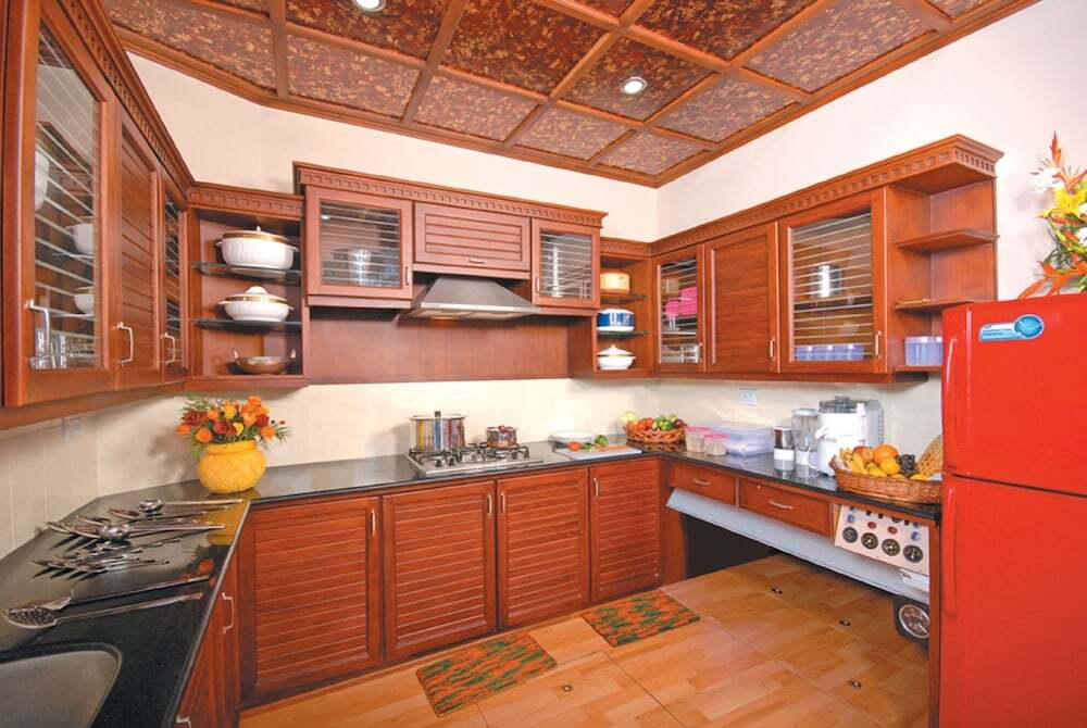 Аллеппи: Sterling House boat Lake Palace Alleppey