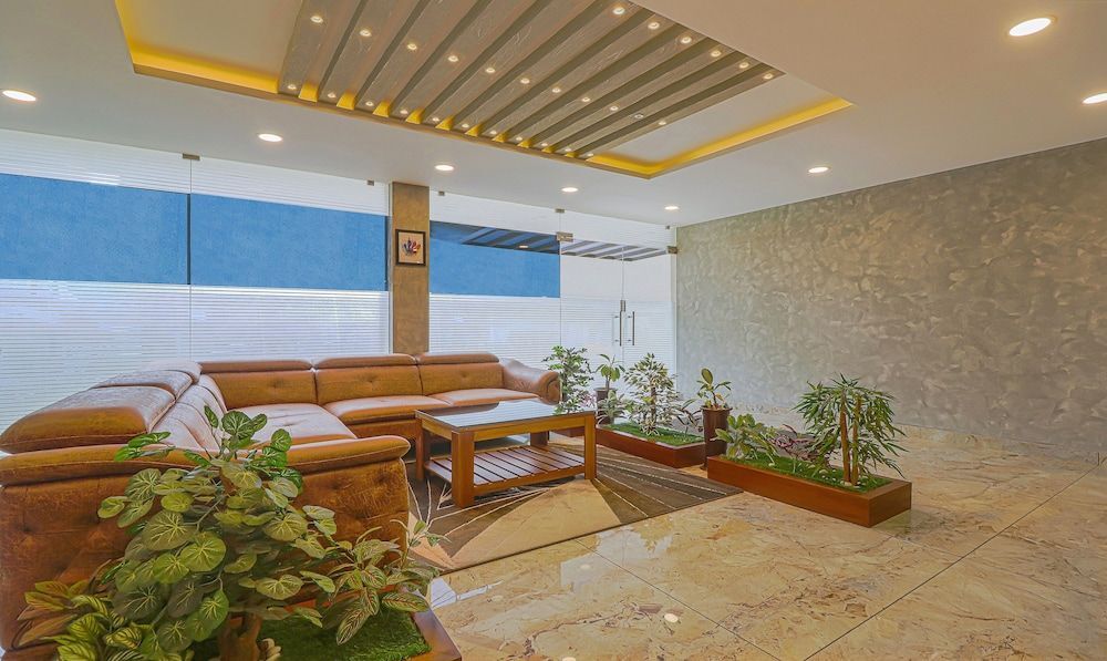 Эрамаллур: Treebo Trend Oryx Homes