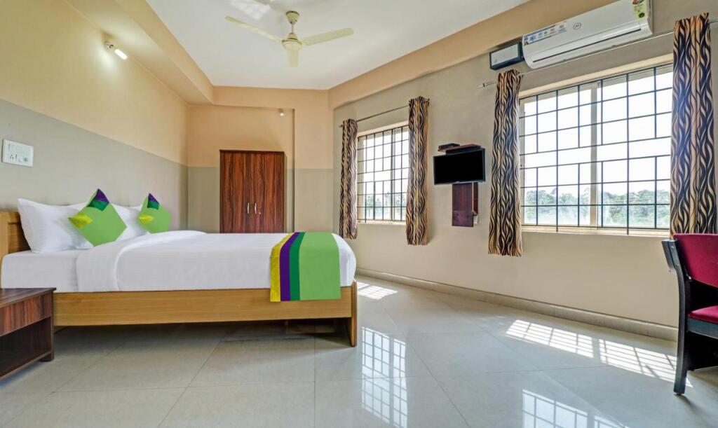 Кушалнагар: Treebo Green Land Kushalnagar