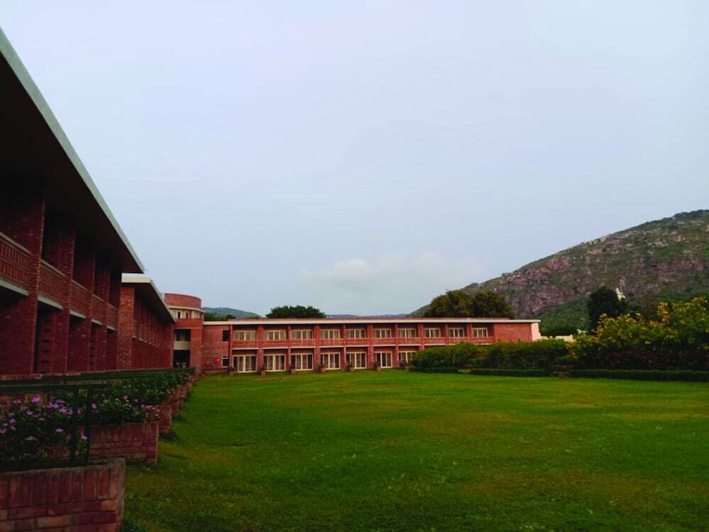 Раджгир: Kripanidhi Retreat Rajgir