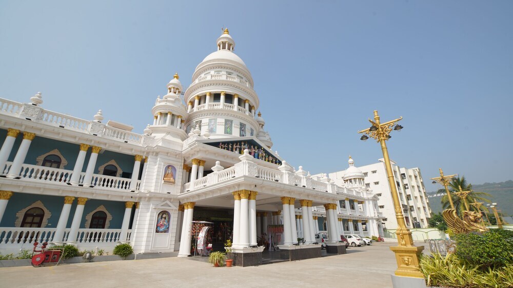 Висакхапатнам: Gadiraju Palace Convention Centre & Hotel