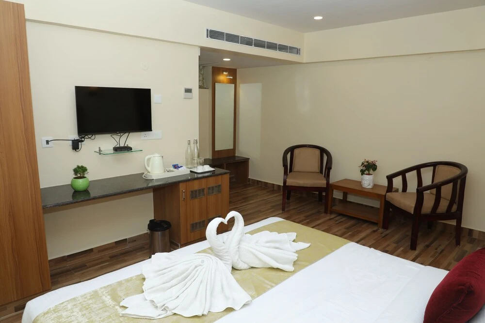 Висакхапатнам: Gadiraju Palace Convention Centre & Hotel