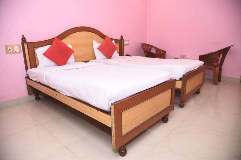 Райпур: Goroomgo Sharda Regency Raipur