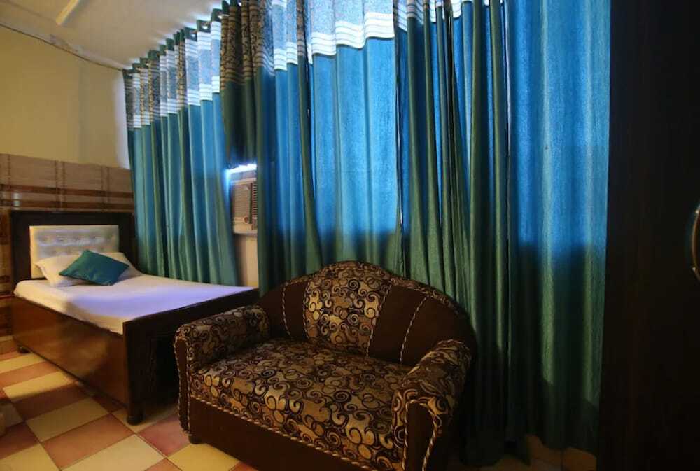 Чандигарх: Goroomgo City Palace Chandigarh
