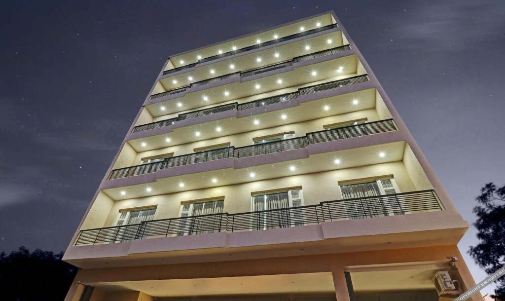 Мохали: Treebo Kamron Regency Sector 80