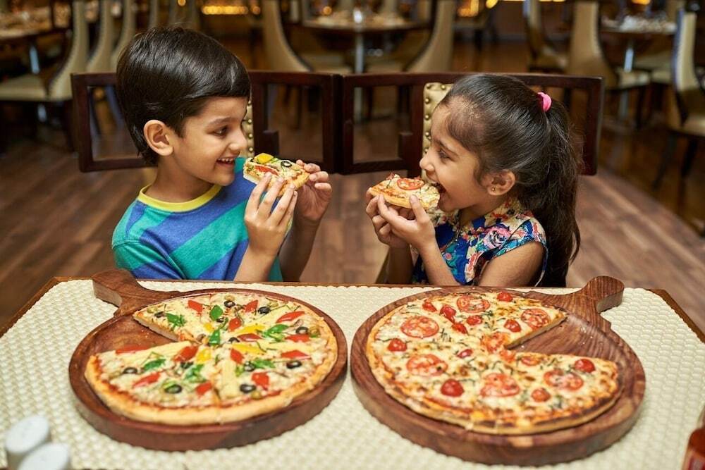 Мумбаи: Eskay Resorts by muza