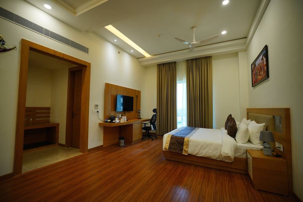 Aligarh: Clarks Inn Aligarh