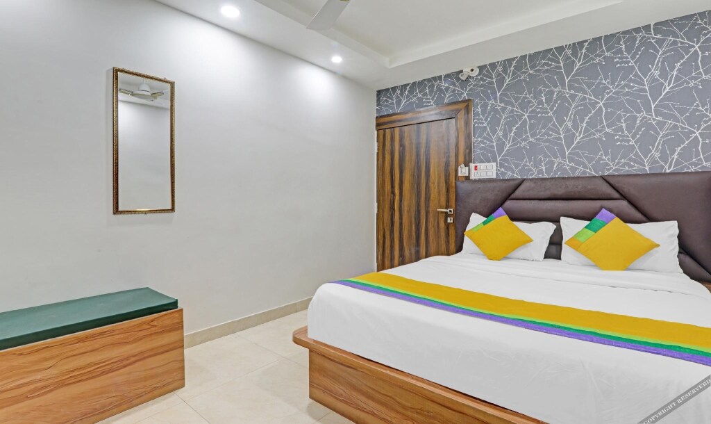 Праяградж: Itsy Hotels Royal Galaxy