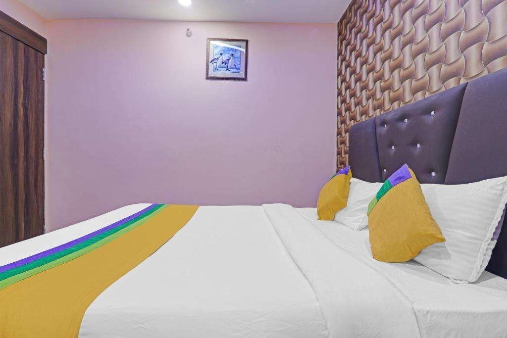 Праяградж: Itsy Hotels Royal Galaxy