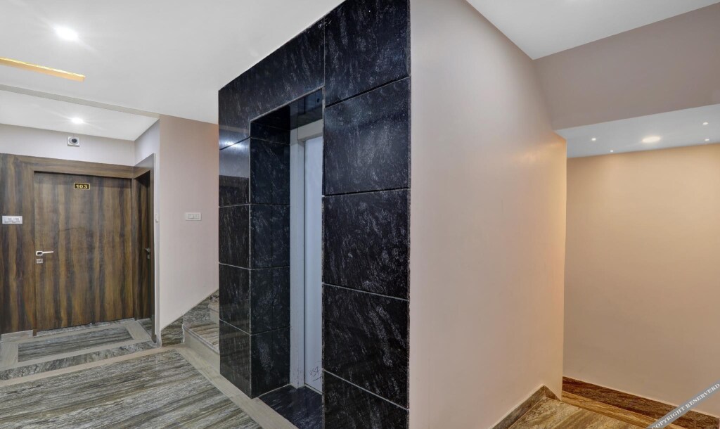 Праяградж: Itsy Hotels Royal Galaxy