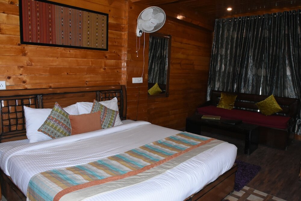 Чамба: Aanantham Country Resort