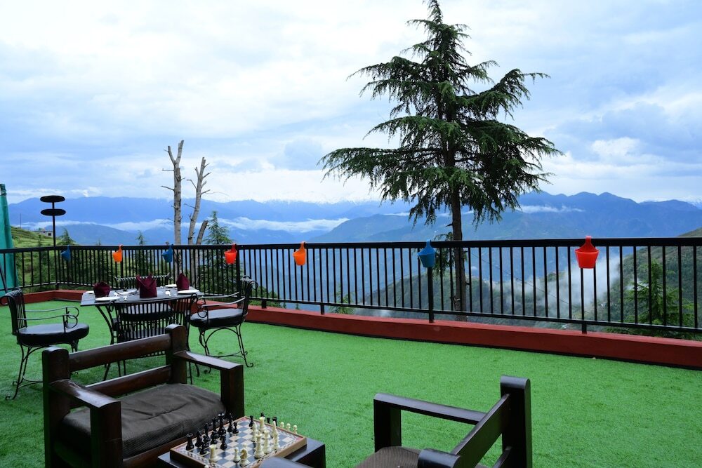 Чамба: Aanantham Country Resort