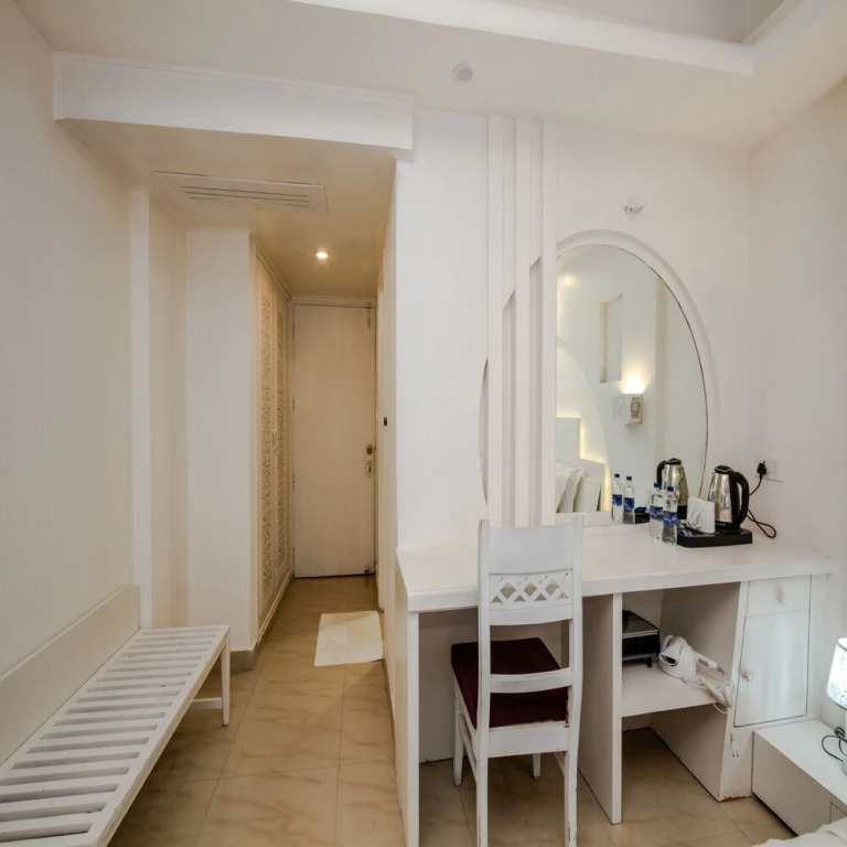 Манали: Lillywoods White House