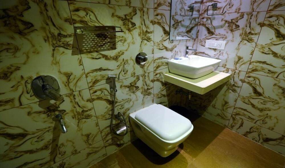 Тхане: Hotel Hindustan Residency