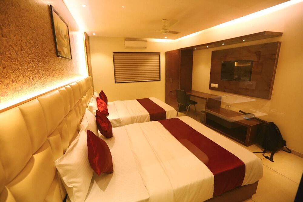 Тхане: Hotel Hindustan Residency