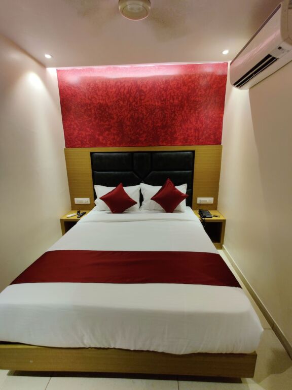 Тхане: Hotel Hindustan Residency