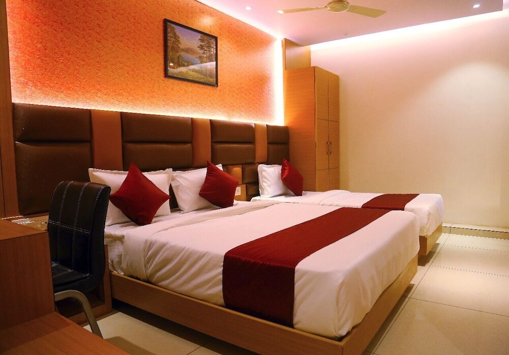Тхане: Hotel Hindustan Residency