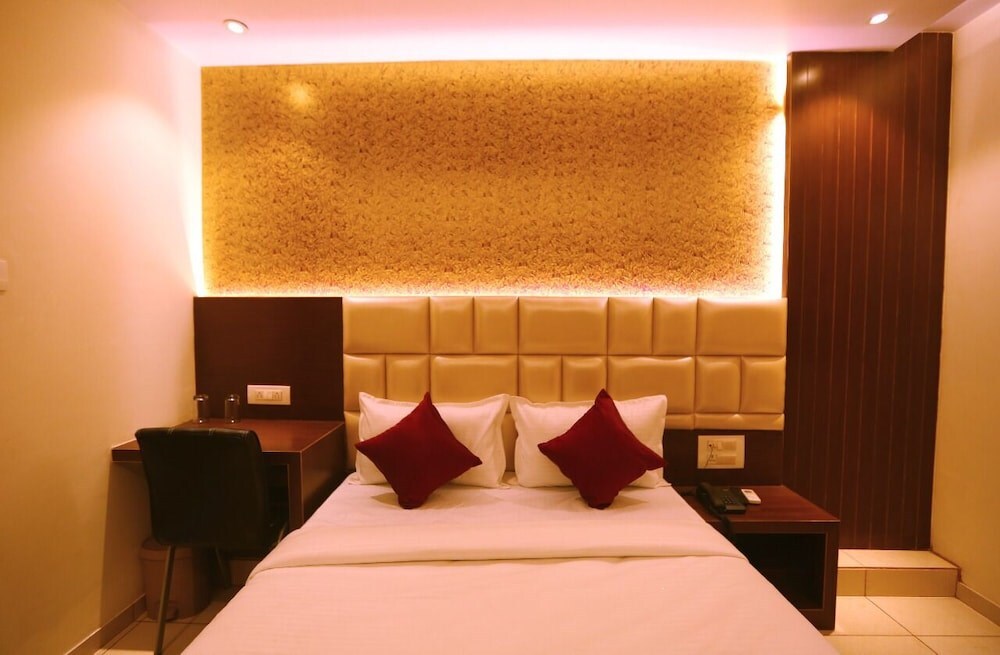 Тхане: Hotel Hindustan Residency