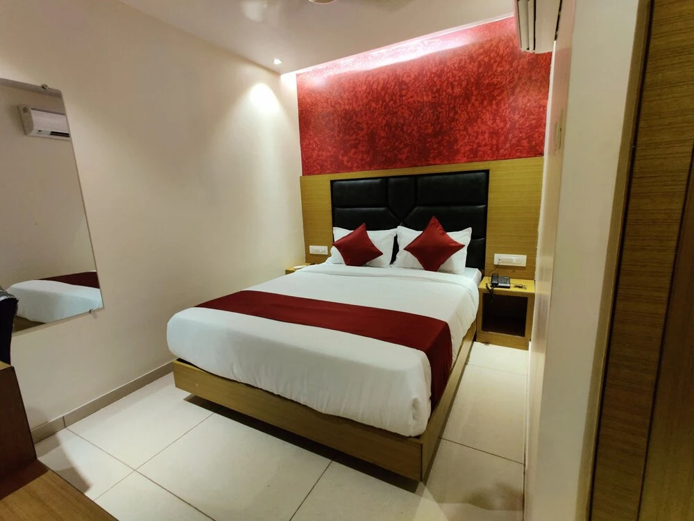 Тхане: Hotel Hindustan Residency