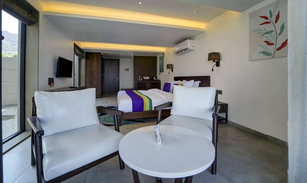 Олд-Махабалешвар: Vee Resort The Suites of Royals