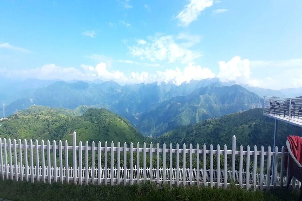 Дехрадун: Clouds And You Blusalz Rural