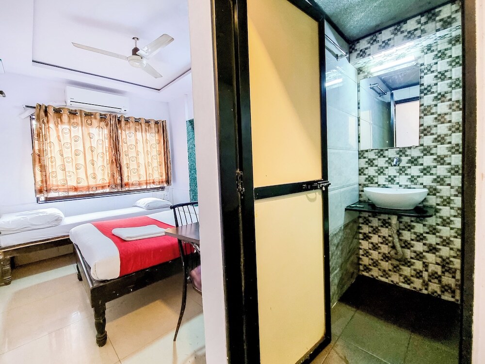 Мумбаи: Hotel Arma Near BKC