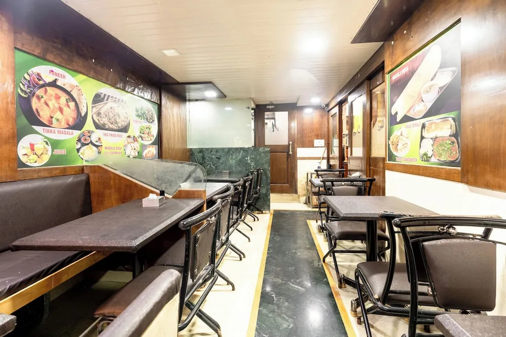 Мумбаи: Hotel Arma Near BKC