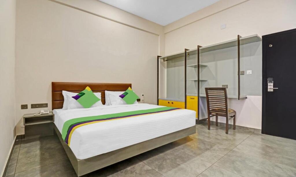Недумбассери: Treebo Grand Vistara Airport Suites
